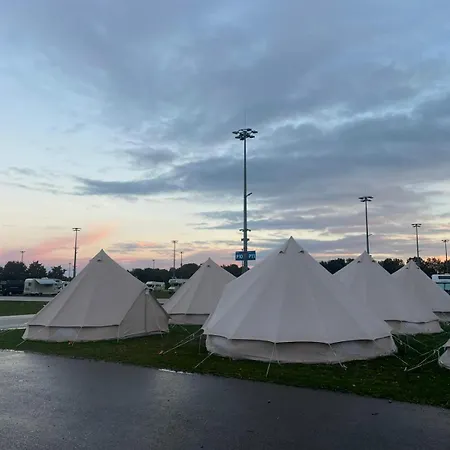 مكان تخييم Festanation Oktoberfest Camp #1